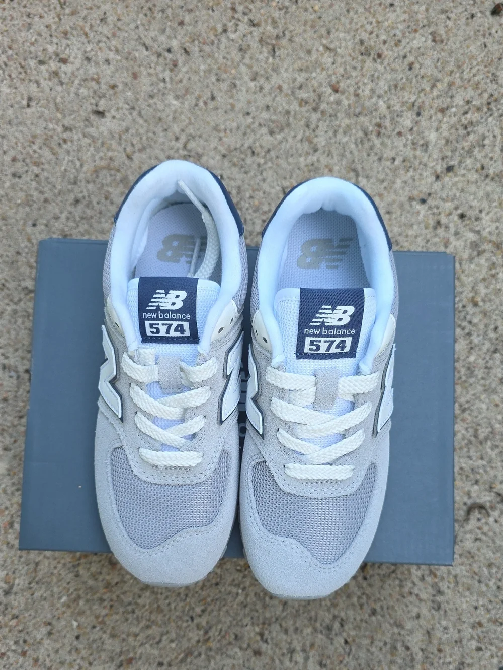 NWT New Balance 574 Grey & Blue Athletic Shoes Sneakers Size 13.5